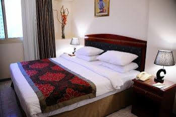 Al Sharq Hotel Apartment Sharjah Exterior foto