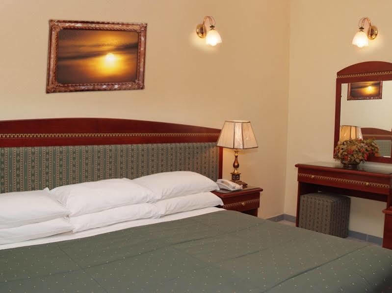Al Sharq Hotel Apartment Sharjah Exterior foto